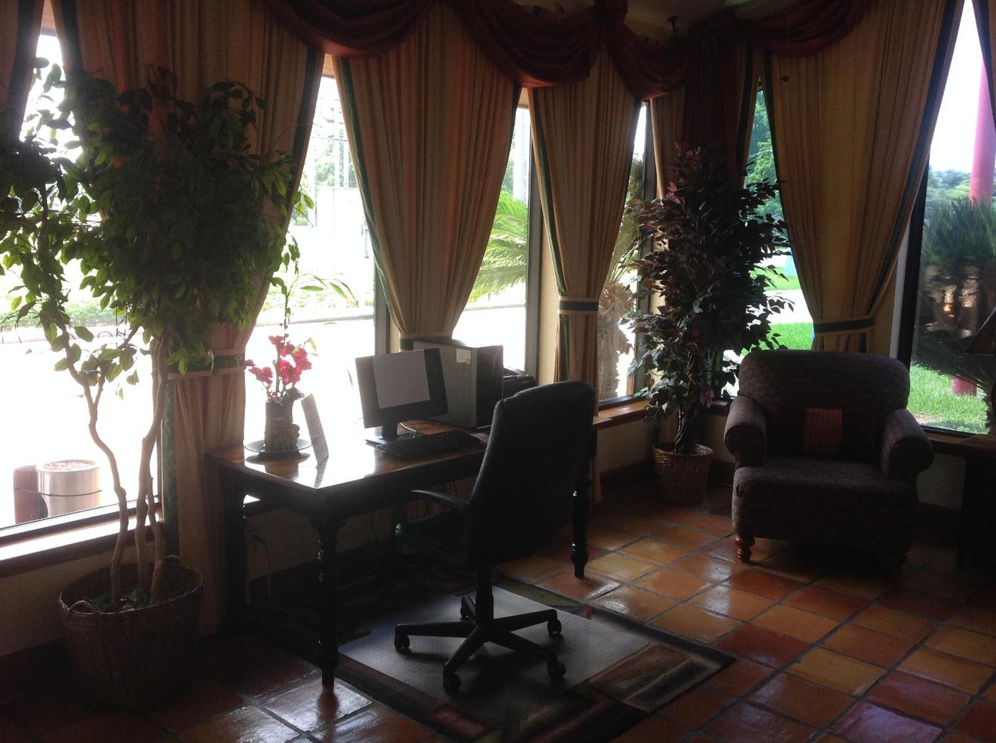 Countryside Inn Wharton Екстер'єр фото